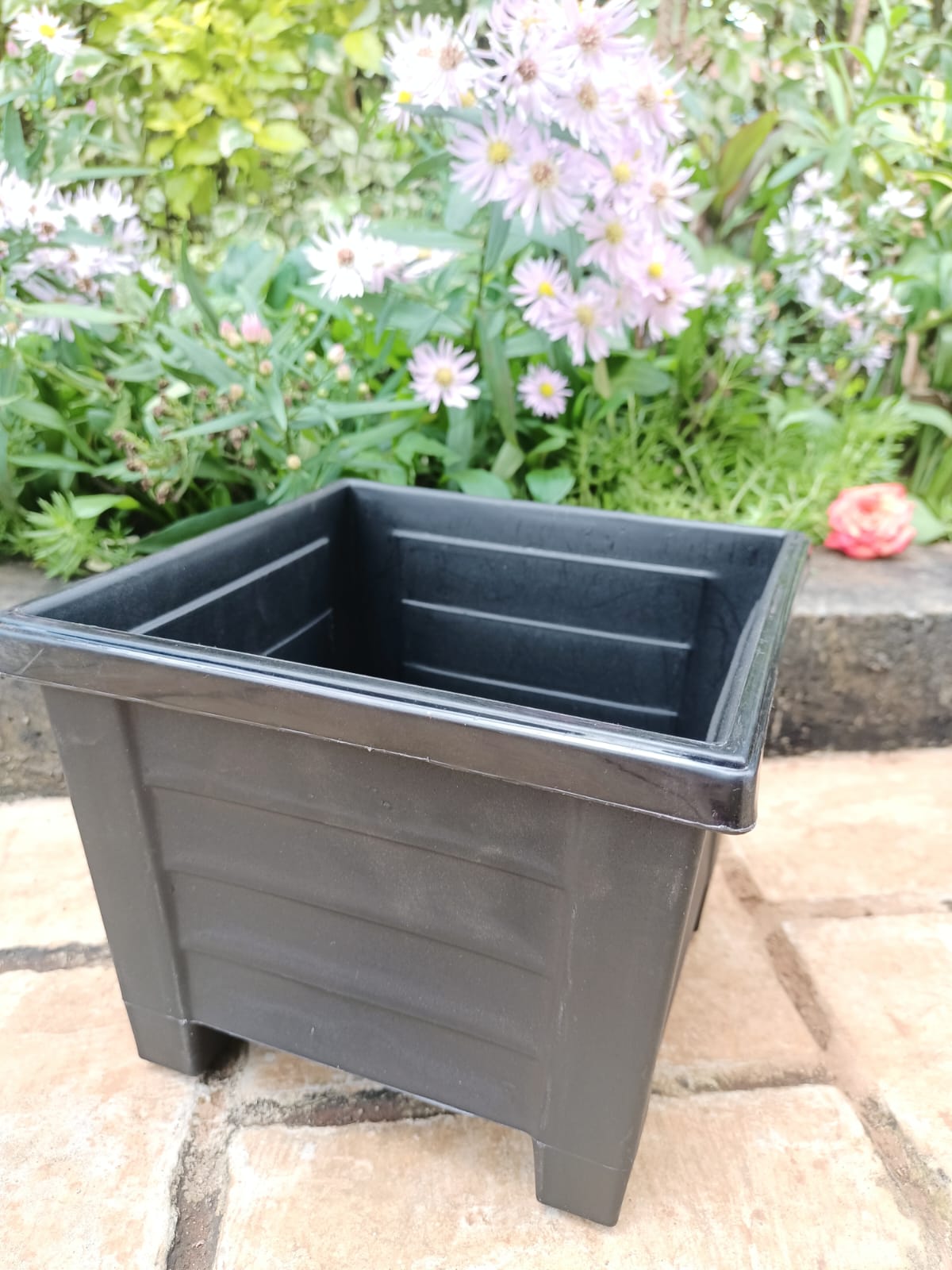 Kenpoly Square Planter No. 4 – Planter Brown