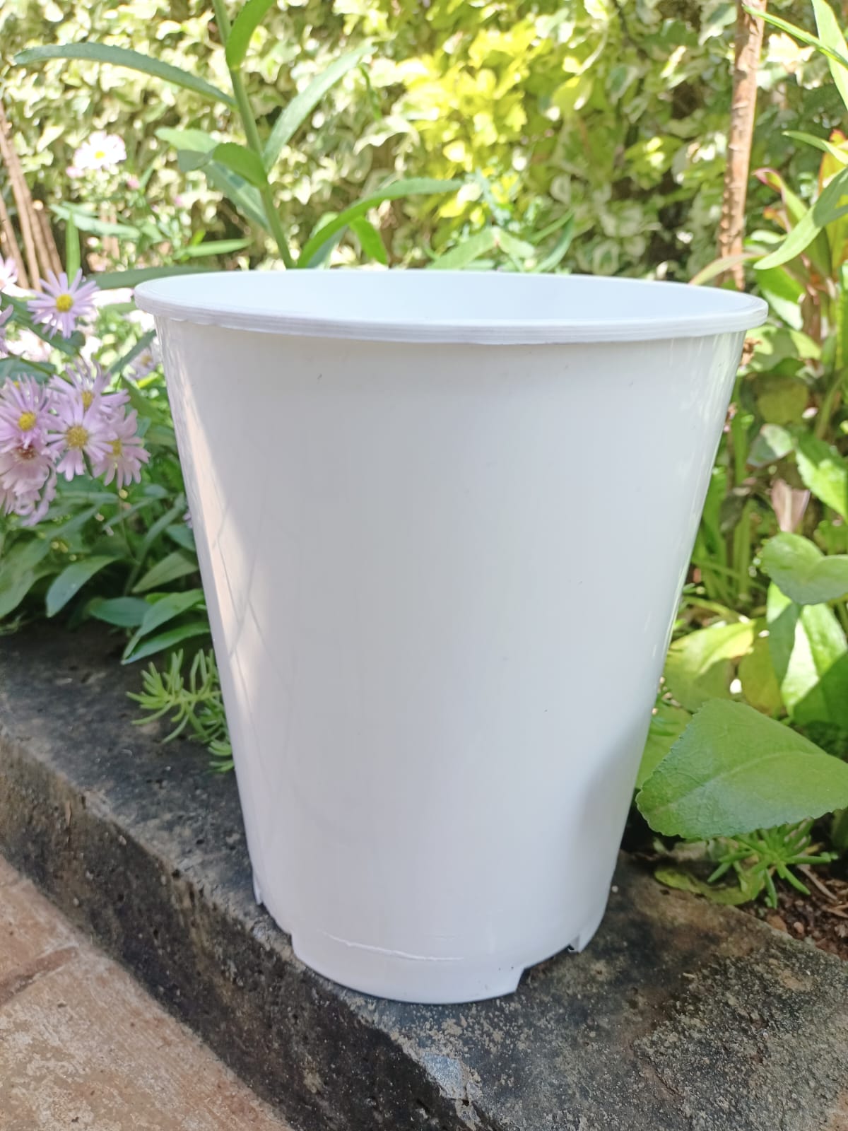 Kenpoly Planter No. 4 – White