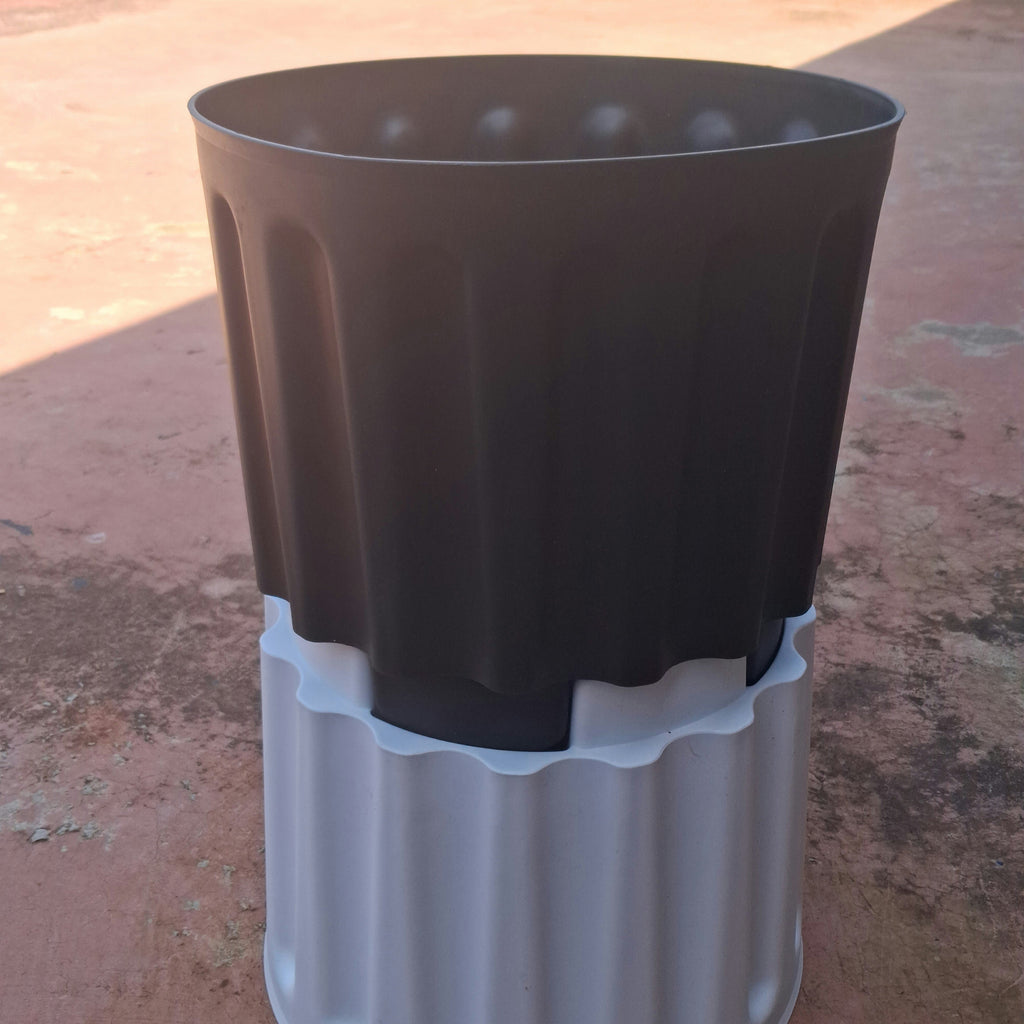 Groovy Pot – Ribbed Plastic Planter in Black & White
